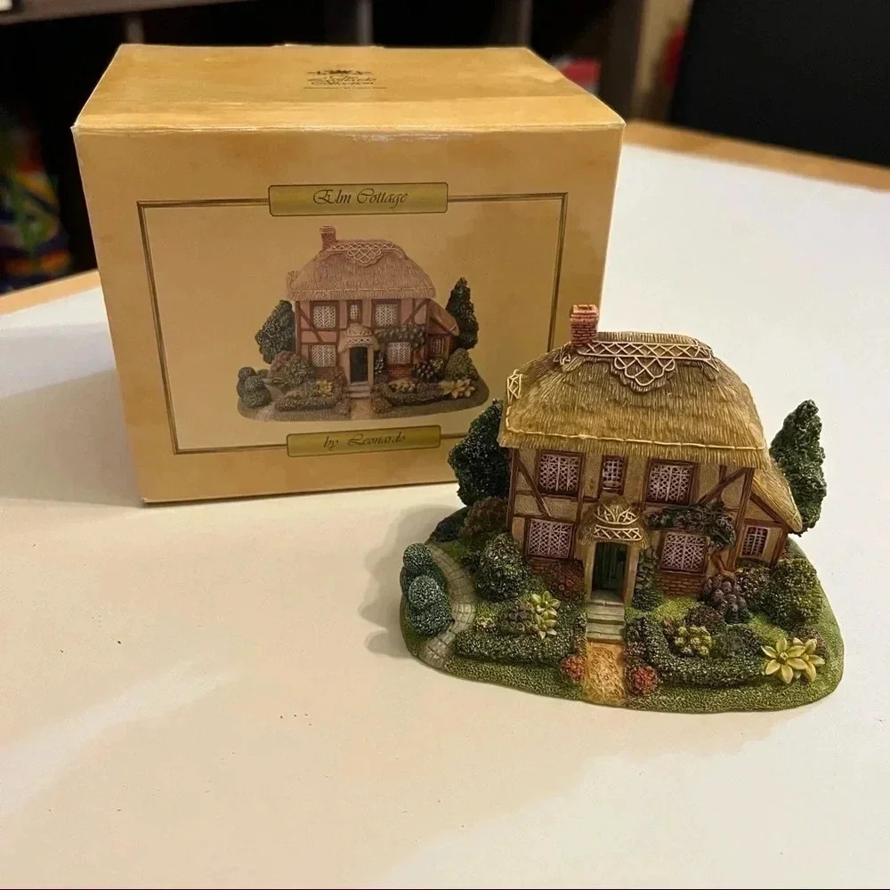 Leonardo Cottages Elm Cottage 2006 In Box